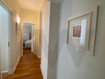 Apartamento T3 para Venda em Lordelo do Ouro e Massarelos