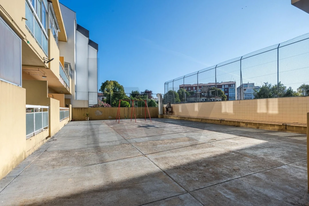 Apartamento T3 para Venda em Lordelo do Ouro e Massarelos Foto 37