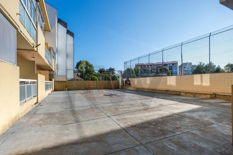 Apartamento T3 para Venda em Lordelo do Ouro e Massarelos Foto 37