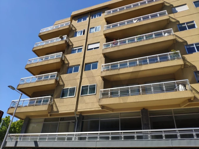 Apartamento T3 para Venda em Lordelo do Ouro e Massarelos Foto 24