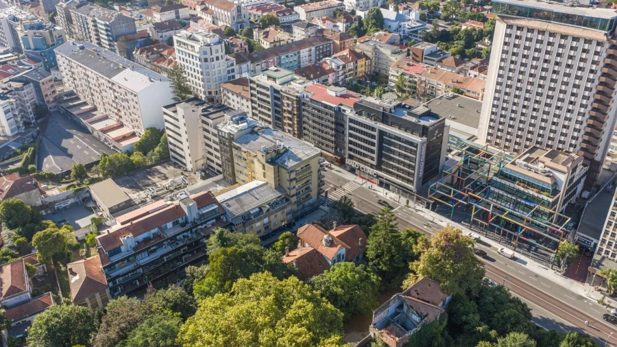 Apartamento T3 para Venda em Lordelo do Ouro e Massarelos Foto 32
