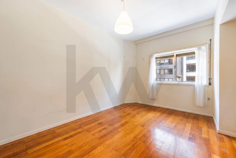 Apartamento T3 para Venda em Lordelo do Ouro e Massarelos Foto 21