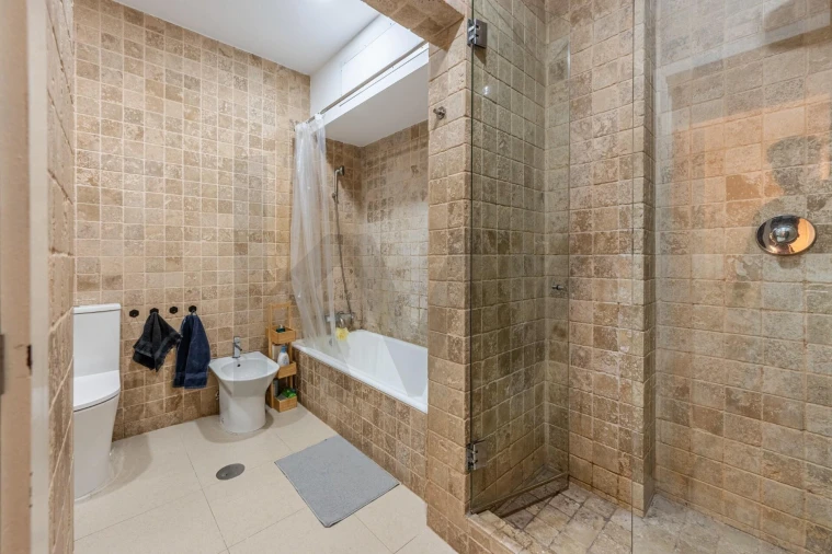 Apartamento T3 para Venda em Lordelo do Ouro e Massarelos Foto 14