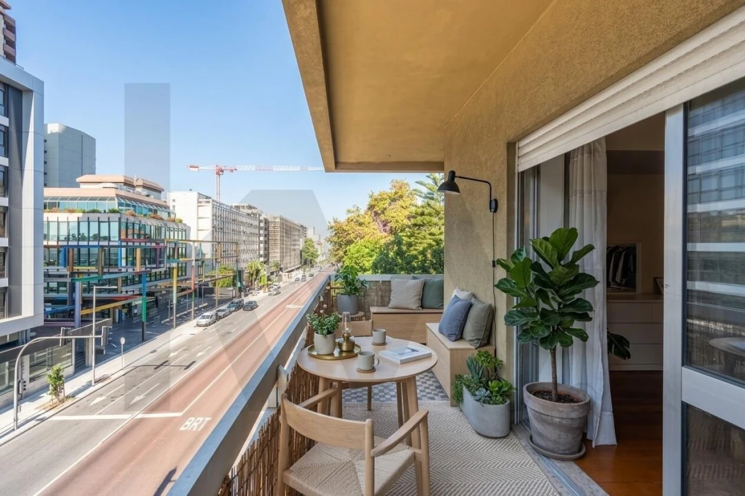 Apartamento T3 para Venda em Lordelo do Ouro e Massarelos Foto 9