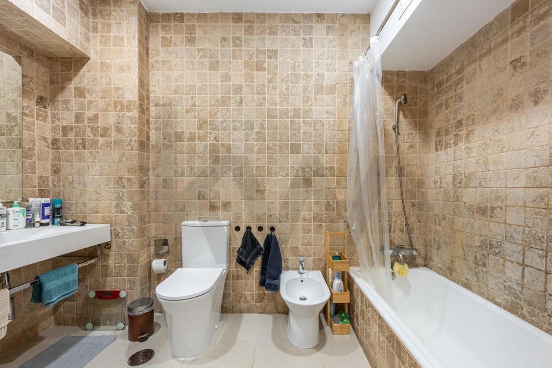 Apartamento T3 para Venda em Lordelo do Ouro e Massarelos Foto 12