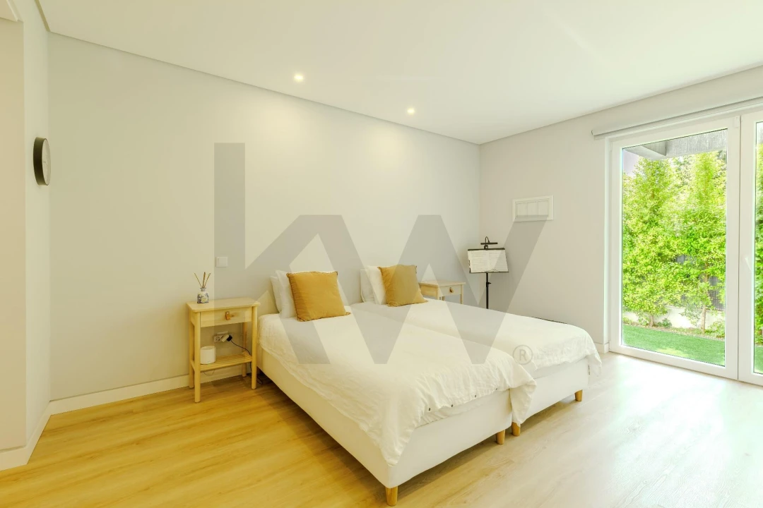 Apartamento T4 para Venda em Carcavelos e Parede Foto 14