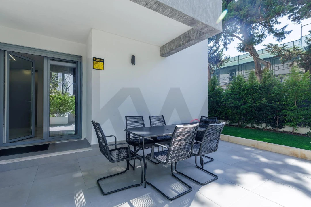 Apartamento T4 para Venda em Carcavelos e Parede Foto 38