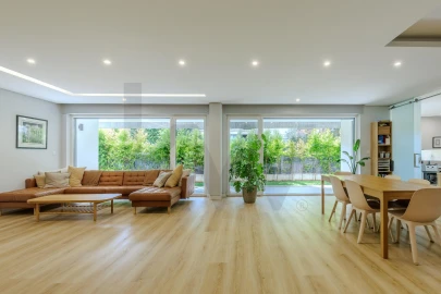 Apartamento T4 para Venda em Carcavelos e Parede