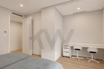 Apartamento T4 para Venda em Carcavelos e Parede