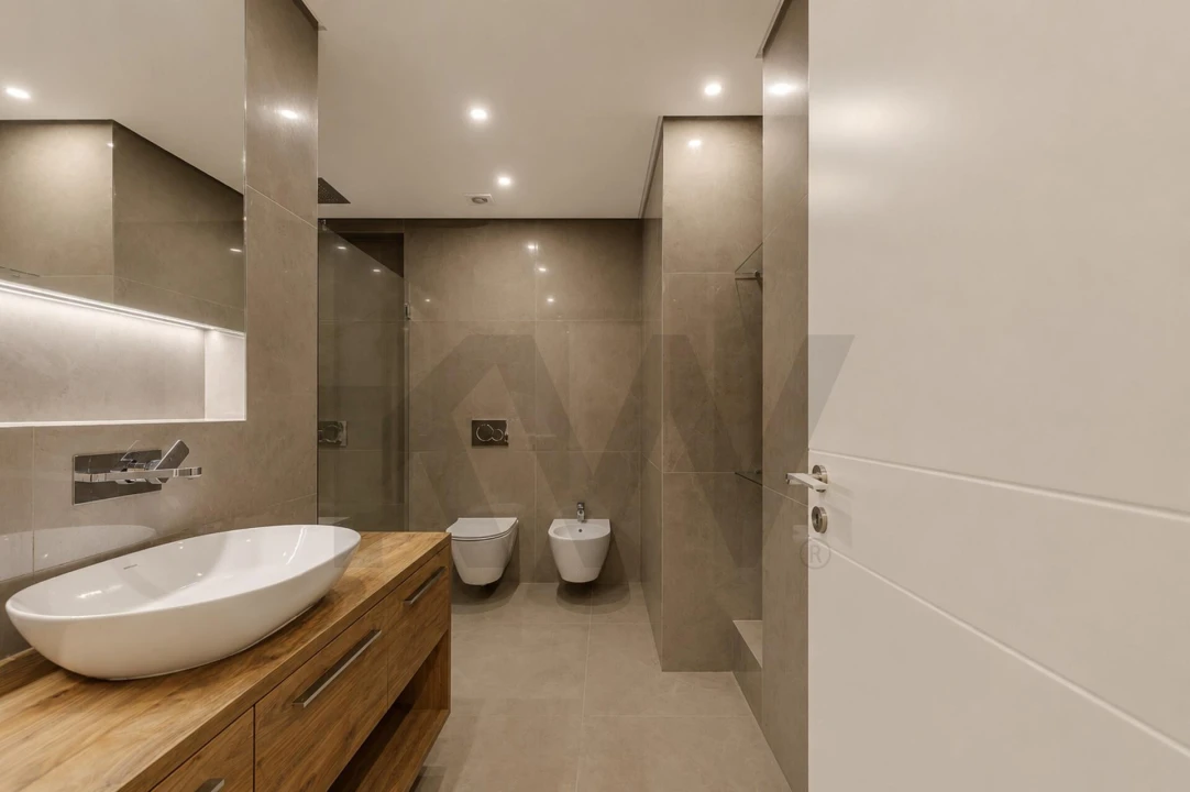 Apartamento T4 para Venda em Carcavelos e Parede Foto 29