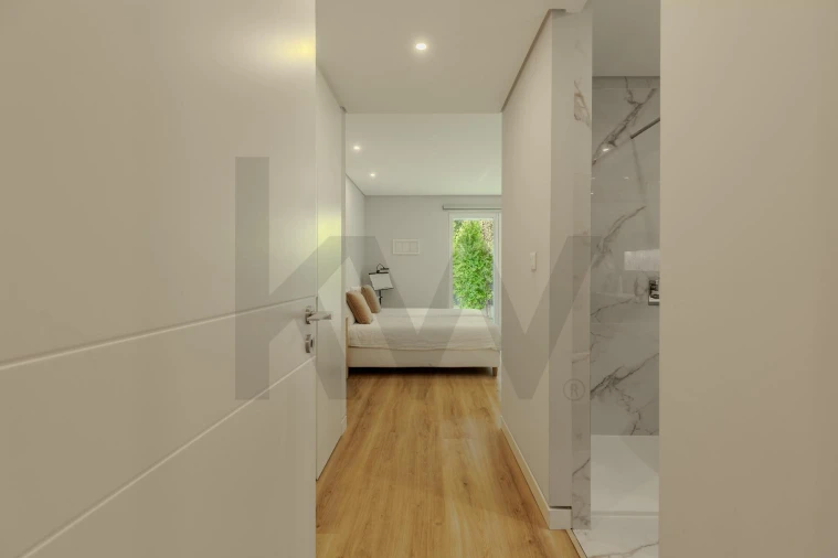 Apartamento T4 para Venda em Carcavelos e Parede Foto 13