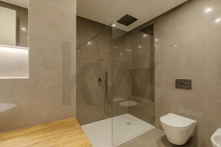 Apartamento T4 para Venda em Carcavelos e Parede Foto 30