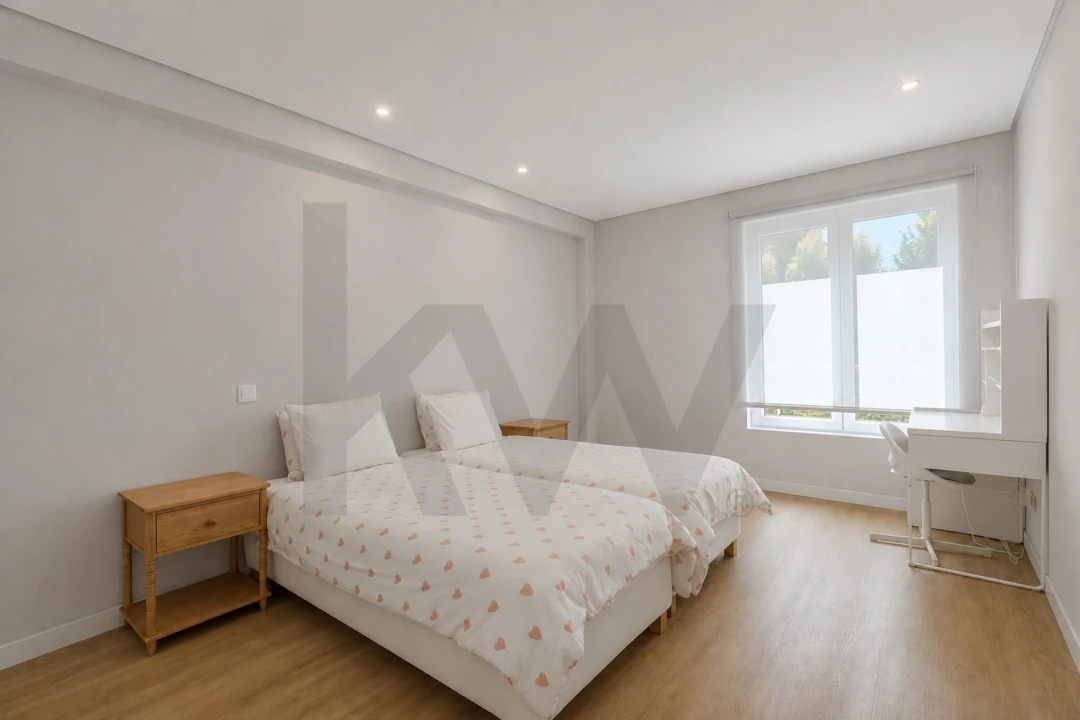 Apartamento T4 para Venda em Carcavelos e Parede Foto 22