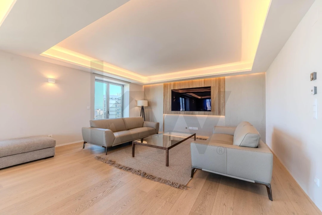 Apartamento T3 para Venda em Campolide Foto 4