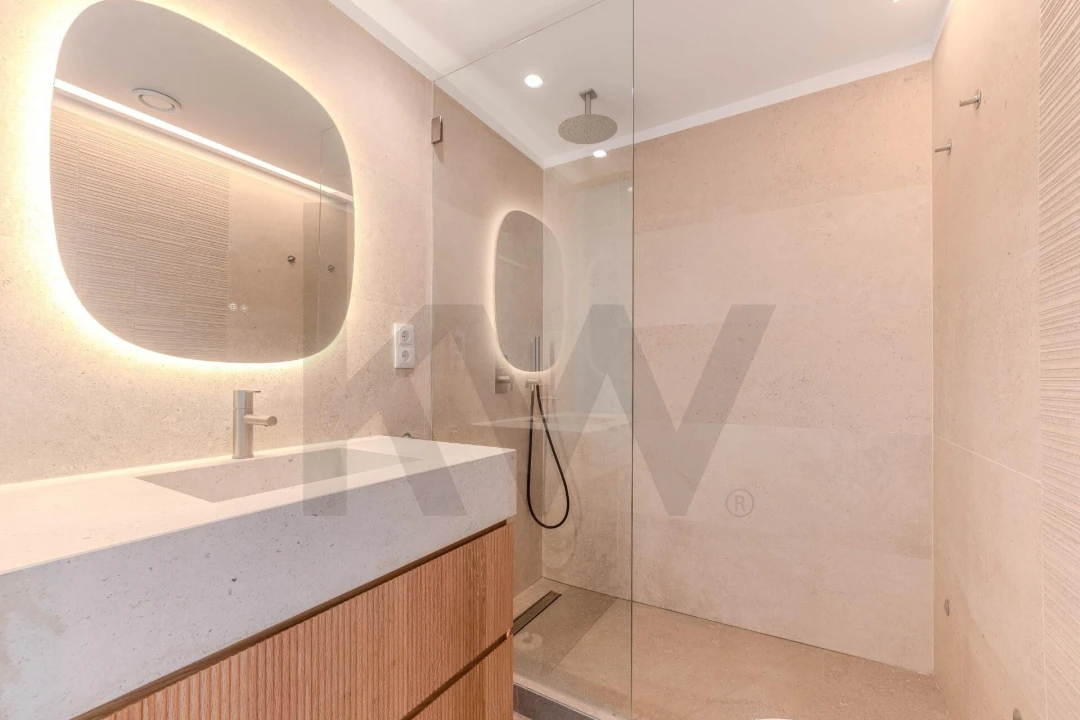 Apartamento T3 para Venda em Campolide Foto 29