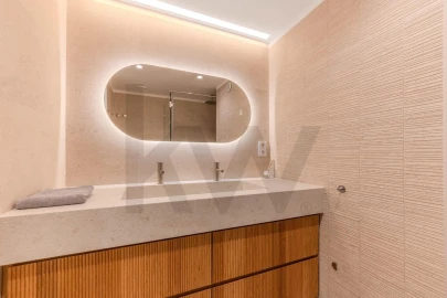 Apartamento T3 para Venda em Campolide