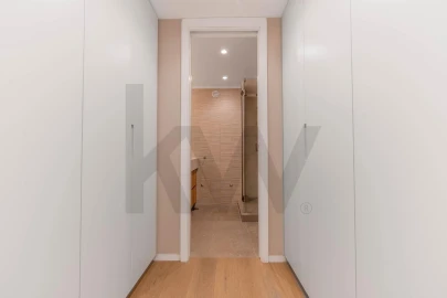 Apartamento T3 para Venda em Campolide