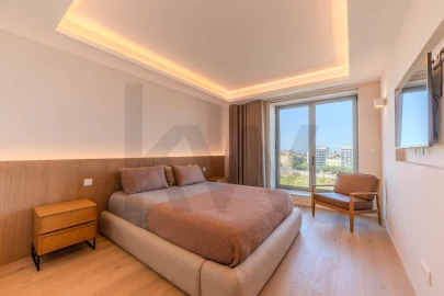 Apartamento T3 para Venda em Campolide