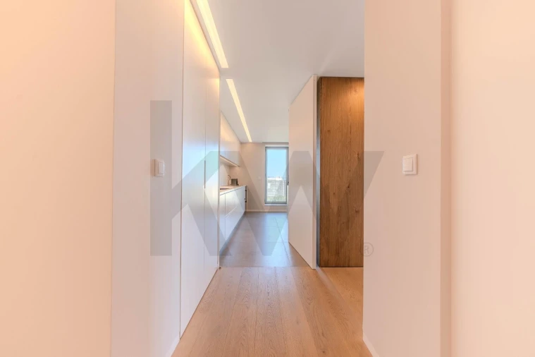 Apartamento T3 para Venda em Campolide Foto 14