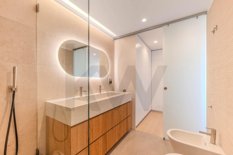 Apartamento T3 para Venda em Campolide Foto 21