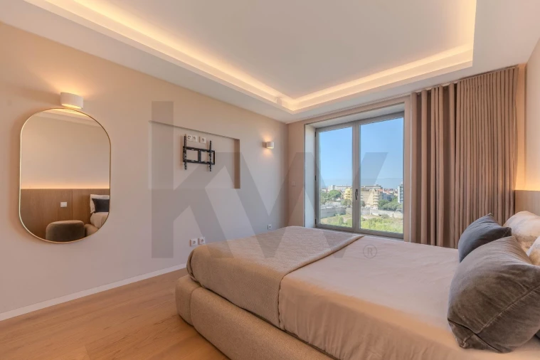 Apartamento T3 para Venda em Campolide Foto 25