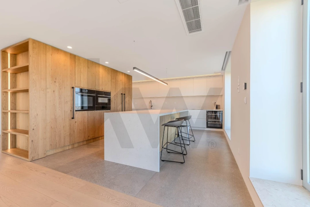 Apartamento T3 para Venda em Campolide Foto 10