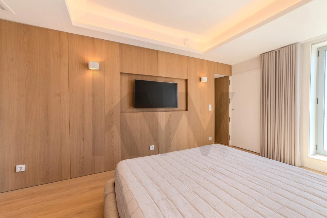Apartamento T3 para Venda em Campolide Foto 32