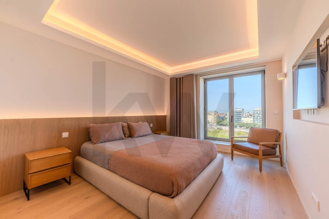 Apartamento T3 para Venda em Campolide Foto 15
