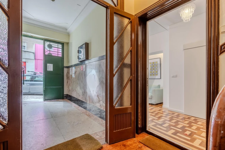 Apartamento T2 para Venda em Penha de França Foto 32