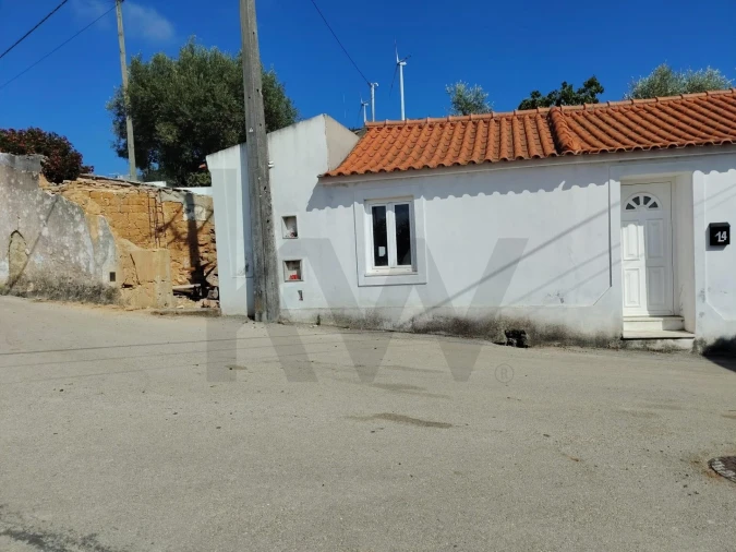 Moradia T3 para Venda em Maxial e Monte Redondo Foto 4