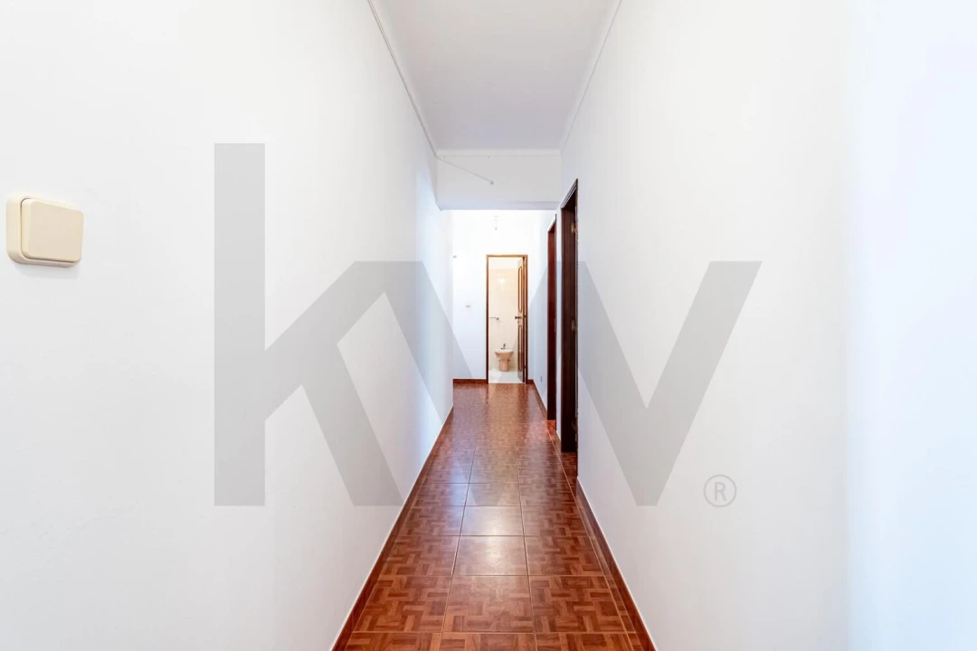 Apartamento T3 para Venda em Algueirão-Mem Martins Foto 13