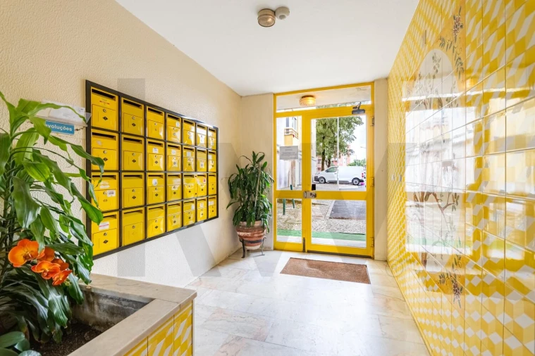 Apartamento T3 para Venda em Algueirão-Mem Martins Foto 33