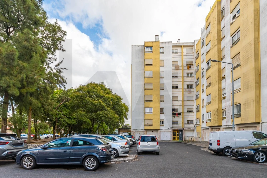 Apartamento T3 para Venda em Algueirão-Mem Martins Foto 34