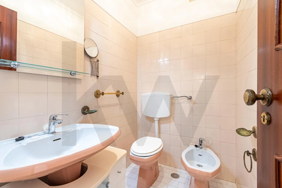 Apartamento T3 para Venda em Algueirão-Mem Martins Foto 15