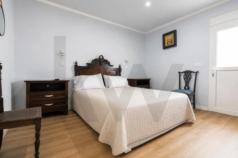 Moradia T8 para Venda em Ponta Delgada (São Sebastião) Foto 4