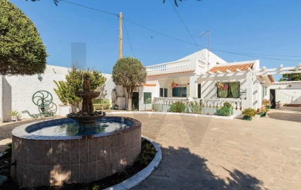 Quinta T9 para Venda em Vila de Sagres