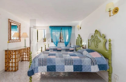 Quinta T9 para Venda em Vila de Sagres