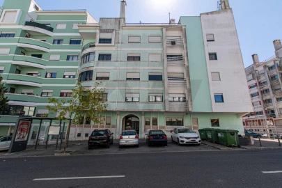Apartamento T1 para Venda em Algueirão-Mem Martins