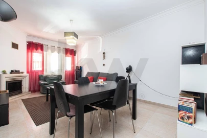 Apartamento T1 para Venda em Algueirão-Mem Martins