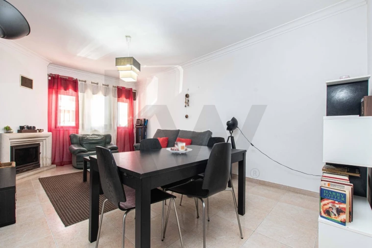 Apartamento T1 para Venda em Algueirão-Mem Martins Foto 12