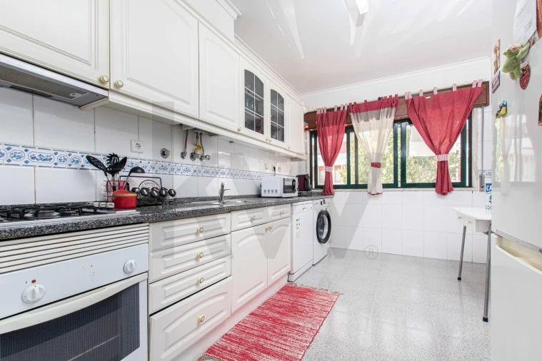 Apartamento T1 para Venda em Algueirão-Mem Martins Foto 8