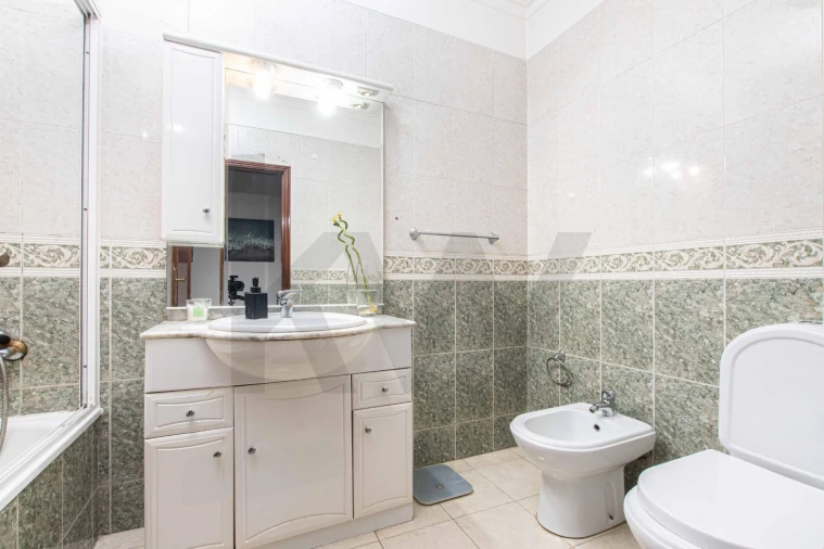 Apartamento T1 para Venda em Algueirão-Mem Martins Foto 7