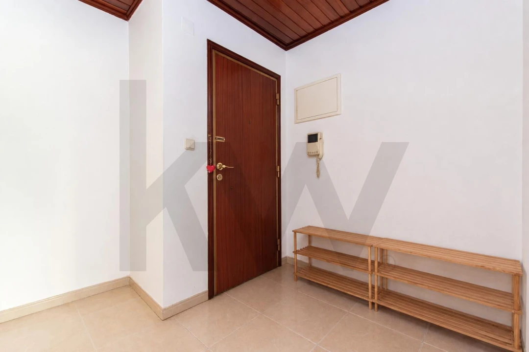 Apartamento T1 para Venda em Algueirão-Mem Martins Foto 18