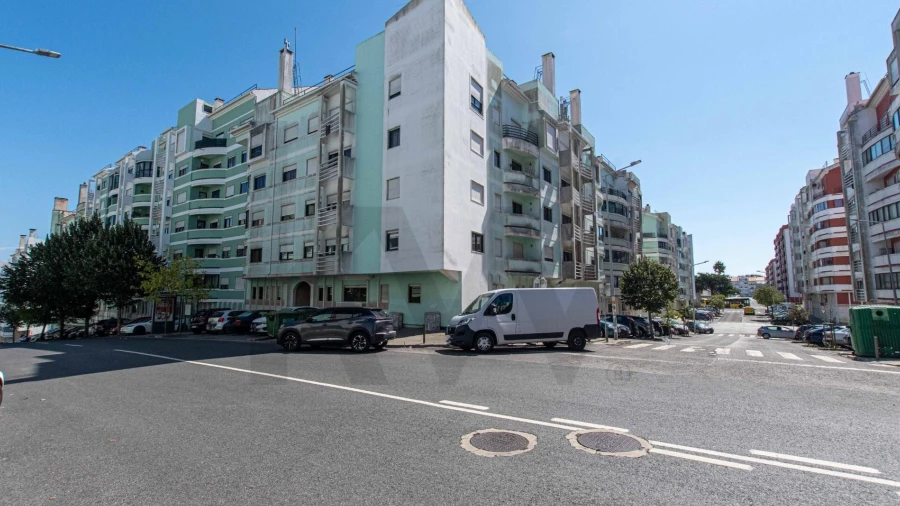 Apartamento T1 para Venda em Algueirão-Mem Martins