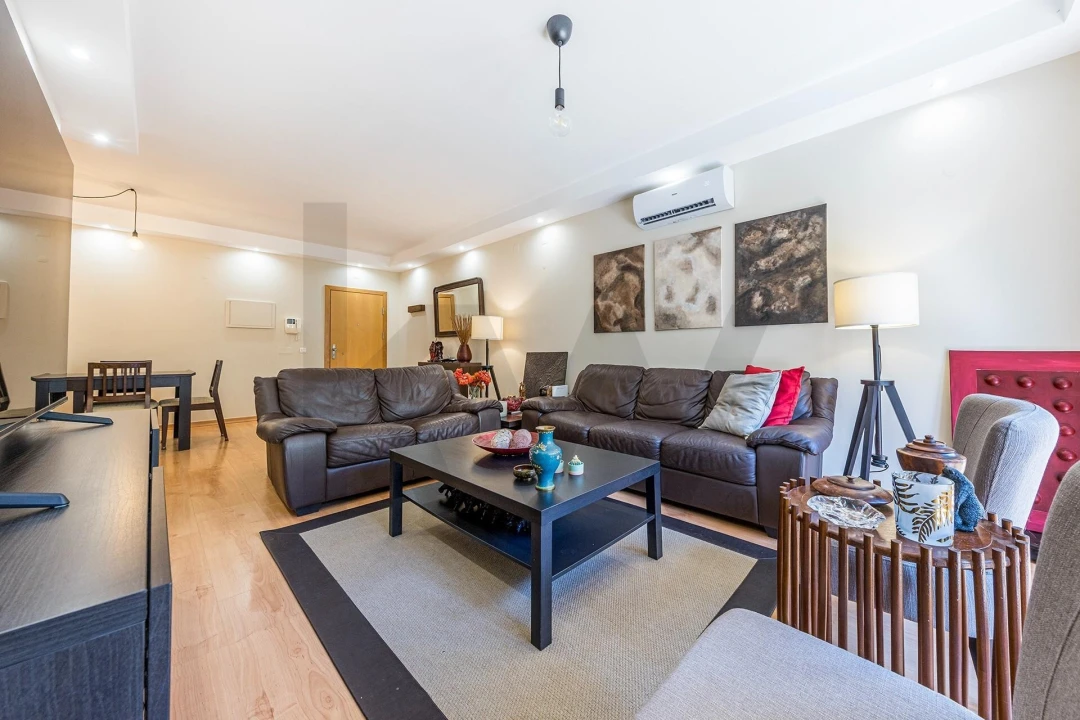 Apartamento T2 para Venda em Santo António dos Cavaleiros e Frielas Foto 4