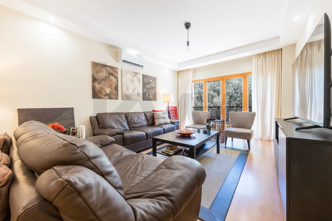 Apartamento T2 para Venda em Santo António dos Cavaleiros e Frielas Foto 1
