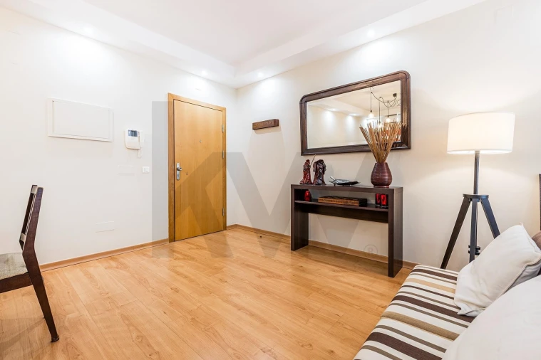 Apartamento T2 para Venda em Santo António dos Cavaleiros e Frielas Foto 7