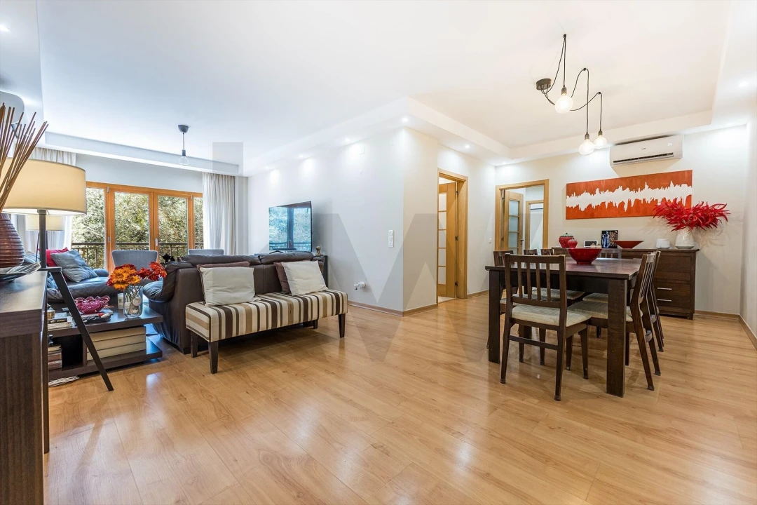 Apartamento T2 para Venda em Santo António dos Cavaleiros e Frielas Foto 8