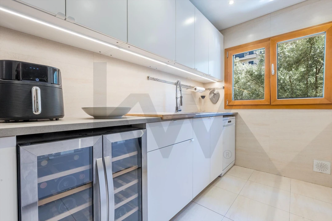 Apartamento T2 para Venda em Santo António dos Cavaleiros e Frielas Foto 13