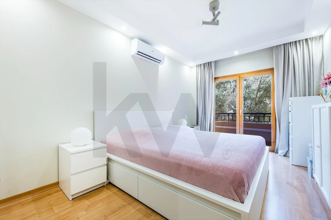 Apartamento T2 para Venda em Santo António dos Cavaleiros e Frielas Foto 19